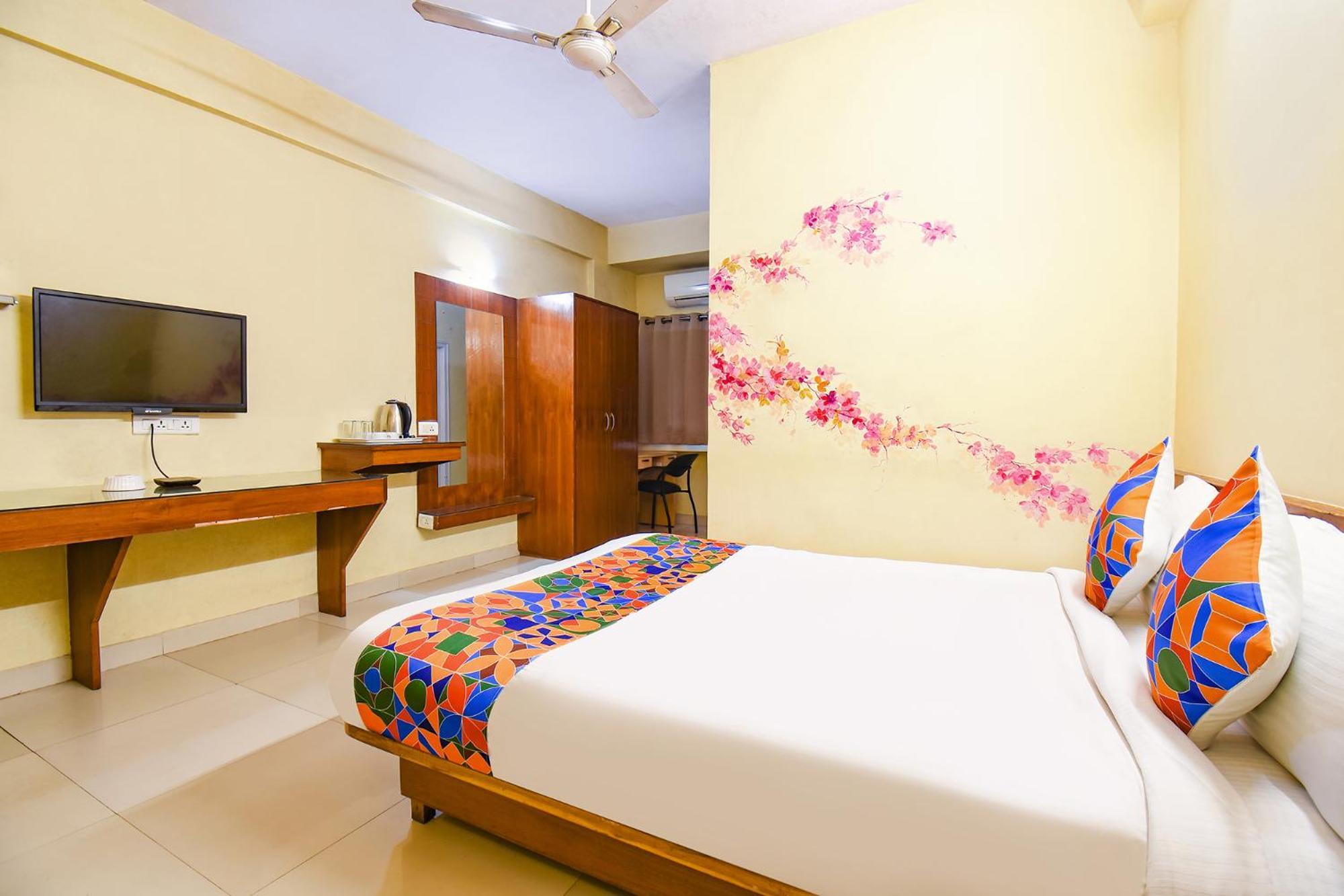 Fabhotel Prime Yash Residency - Nr Lonavala Railway Station Ngoại thất bức ảnh